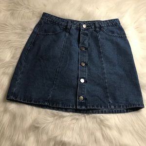 Women’s  2skirts bundl Used in good condition. Sk2